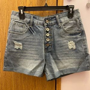 Hawalili jean shorts. Size medium.